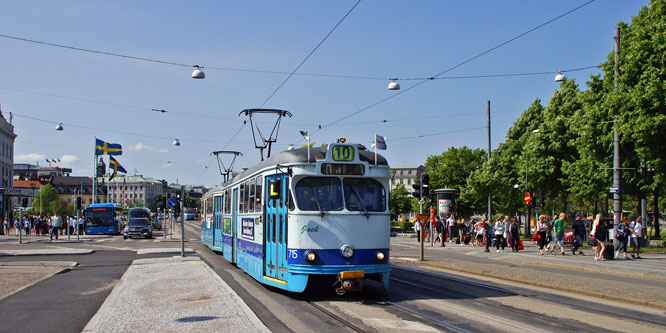 Gothenburg M28/M29 Trams - Photo: ©2013 Ian Boyle - www.simplompc.co.uk - Simplon Postcards