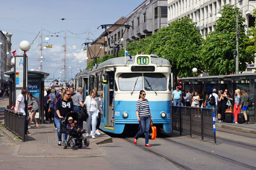 Gothenburg M28/M29 Trams - Photo: ©2013 Ian Boyle - www.simplompc.co.uk - Simplon Postcards