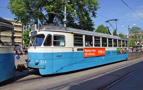 Gothenburg M28/M29 Trams - Photo: ©2013 Ian Boyle - www.simplompc.co.uk - Simplon Postcards