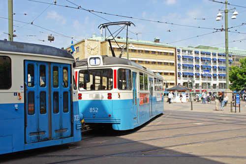 Gothenburg M28/M29 Trams - Photo: ©2013 Ian Boyle - www.simplompc.co.uk - Simplon Postcards