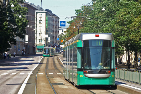 HELSINKI TRAMS - Photo: ©2007 Jan Boyle - www.simplompc.co.uk - Simplon Postcards