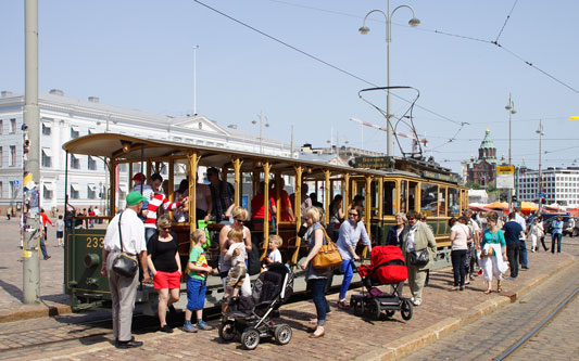 HELSINKI TRAMS - Photo: ©2013 Ian Boyle - www.simplompc.co.uk - Simplon Postcards