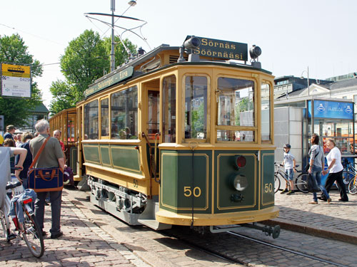 HELSINKI TRAMS - Photo: ©2013 Ian Boyle - www.simplompc.co.uk - Simplon Postcards