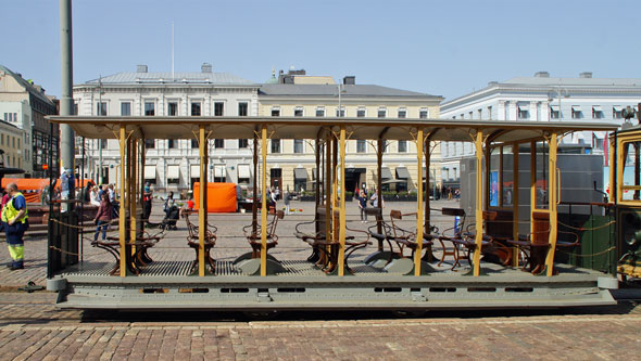 HELSINKI TRAMS - Photo: ©2013 Ian Boyle - www.simplompc.co.uk - Simplon Postcards