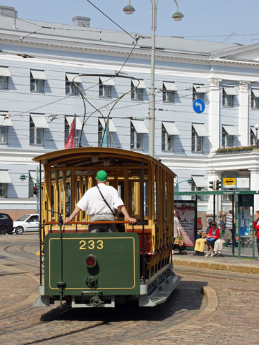 HELSINKI TRAMS - Photo: ©2013 Ian Boyle - www.simplompc.co.uk - Simplon Postcards