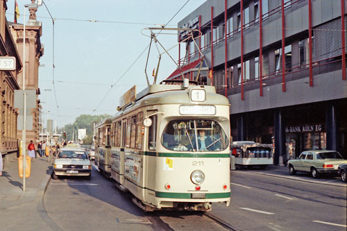 Koln-Bonn Trams - www.simplonpc.co.uk - Photo: ©1980 Ian Boyle