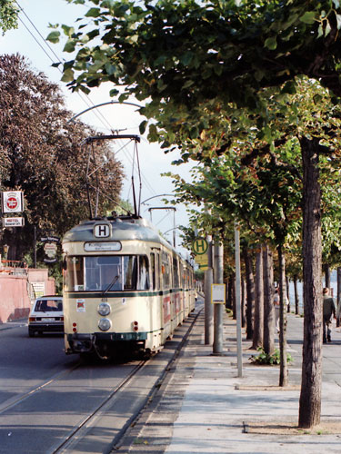 Koln-Bonn Trams - www.simplonpc.co.uk - Photo: ©1980 Ian Boyle