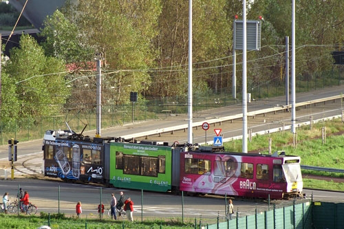 Belgian Coastal Tramway - Vicinal (SNCV) - De Lijn - Photo:  Ian Boyle, October 29th 2006 - www.simplonpc.co.uk