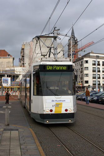 Belgian Coastal Tramway - Vicinal (SNCV) - De Lijn - Photo:  Ian Boyle, October 29th 2006 - www.simplonpc.co.uk