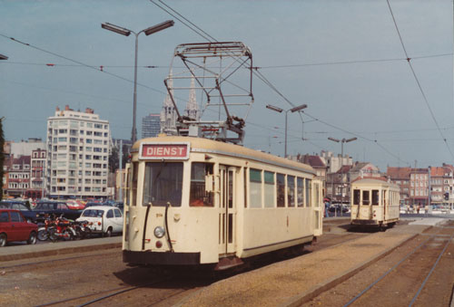 Belgian Coastal Tramway - Vicinal (SNCV) - De Lijn - Photo: 1980 Ian Boyle - www.simplonpc.co.uk