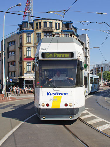 Belgian Coastal Tramway - Vicinal (SNCV) - De Lijn - Photo: 2012 Ian Boyle - www.simplonpc.co.uk