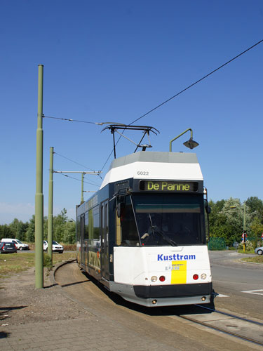 Belgian Coastal Tramway - Vicinal (SNCV) - De Lijn - Photo:  Ian Boyle, October 29th 2006 - www.simplonpc.co.uk