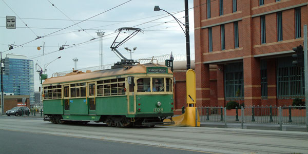 MELBOURNE TRAMS - Photo: ©2011 Ian Greig - www.simplompc.co.uk