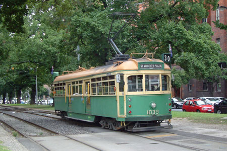 MELBOURNE TRAMS - Photo: ©2011 Ian Greig - www.simplompc.co.uk