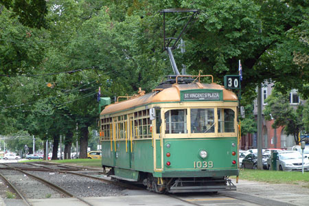 MELBOURNE TRAMS - Photo: ©2011 Ian Greig - www.simplompc.co.uk