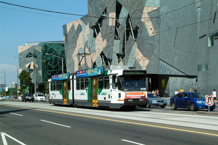 MELBOURNE TRAMS - Photo: ©2011 Ian Greig - www.simplompc.co.uk