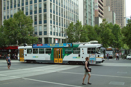 MELBOURNE TRAMS - Photo: ©2011 Ian Greig - www.simplompc.co.uk