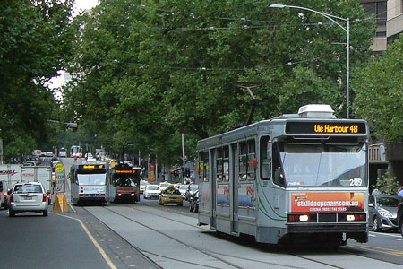 MELBOURNE TRAMS - Photo: ©2011 Ian Greig - www.simplompc.co.uk