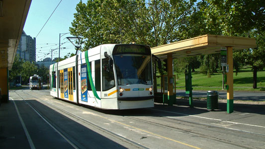 MELBOURNE TRAMS - Photo: ©2011 Ian Greig - www.simplompc.co.uk