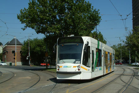 MELBOURNE TRAMS - Photo: ©2011 Ian Greig - www.simplompc.co.uk