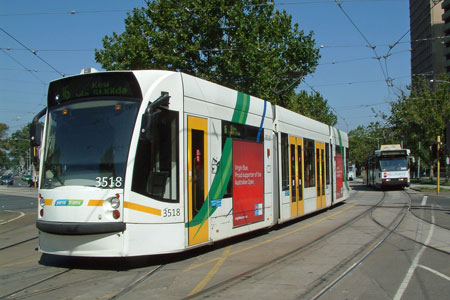 MELBOURNE TRAMS - Photo: ©2011 Ian Greig - www.simplompc.co.uk