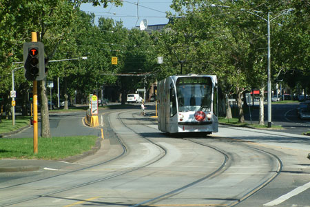 MELBOURNE TRAMS - Photo: ©2011 Ian Greig - www.simplompc.co.uk