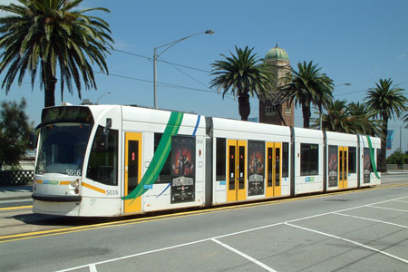 MELBOURNE TRAMS - Photo: ©2011 Ian Greig - www.simplompc.co.uk