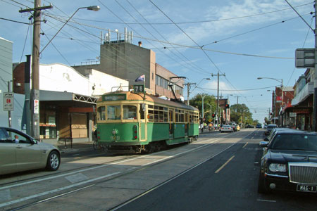 MELBOURNE TRAMS - Photo: ©2011 Ian Greig - www.simplompc.co.uk