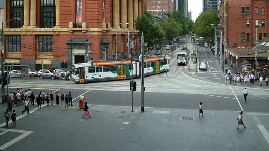 MELBOURNE TRAMS - Photo: ©2011 Ian Greig - www.simplompc.co.uk