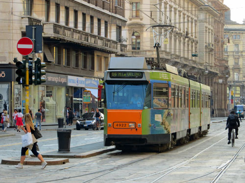 ATM - Milan Trams - Jumbo Articulated Trams - www.simplonpc.co.uk