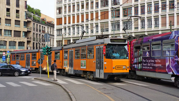 ATM - Milan Trams - Jumbo Articulated Trams - www.simplonpc.co.uk