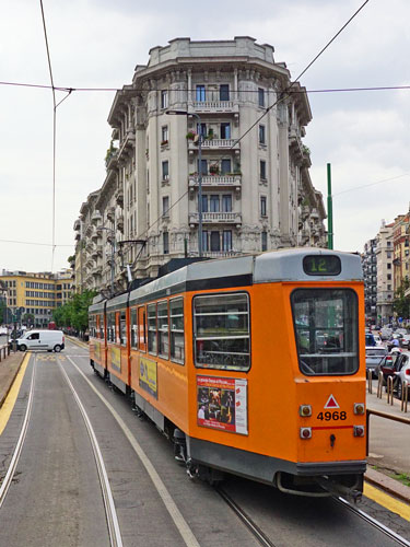 ATM - Milan Trams - Jumbo Articulated Trams - www.simplonpc.co.uk