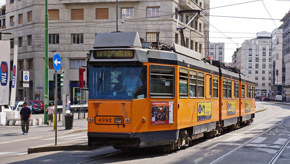 ATM - Milan Trams - Jumbo Articulated Trams - www.simplonpc.co.uk