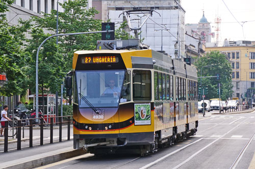 ATM - Milan Trams - Jumbo Articulated Trams - www.simplonpc.co.uk