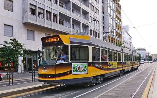 ATM - Milan Trams - Jumbo Articulated Trams - www.simplonpc.co.uk