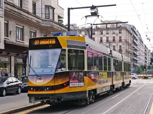 ATM - Milan Trams - Jumbo Articulated Trams - www.simplonpc.co.uk