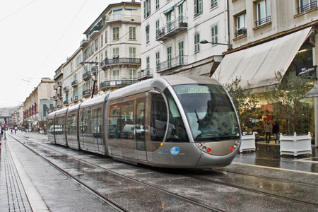 Tramway de Nice - Photo:  Ian Boyle, 16th February 2010