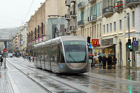 Tramway de Nice - Photo:  Ian Boyle, 16th February 2010