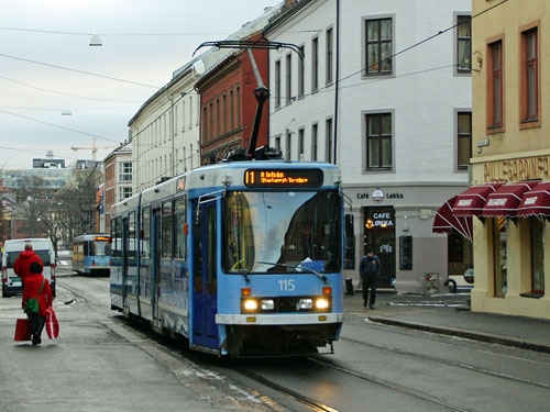 Oslo Trams - Photo: © Ian Boyle 10th December 2012- www.simplompc.co.uk - Simplon Postcards