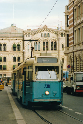 Oslo Trams - Photo: ©1993 Ian Boyle - www.simplompc.co.uk - Simplon Postcards