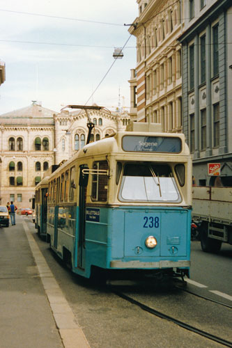 Oslo Trams - Photo: ©1993 Ian Boyle - www.simplompc.co.uk - Simplon Postcards