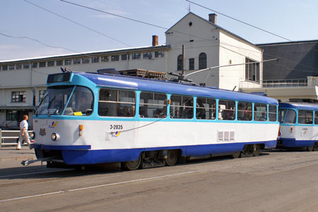 Riga Trams - Photo: © Ian Boyle, August 13th 2007 - Simplon Postcards - www.simplonpc.co.uk