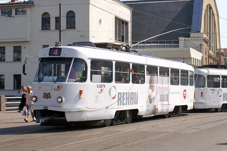 Riga Trams - Photo: © Ian Boyle, August 13th 2007 - Simplon Postcards - www.simplonpc.co.uk