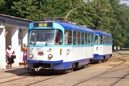 Riga Trams - Photo: © Ian Boyle, August 13th 2007 - Simplon Postcards - www.simplonpc.co.uk