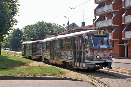 Riga Trams - Photo: © Ian Boyle, August 13th 2007 - Simplon Postcards - www.simplonpc.co.uk