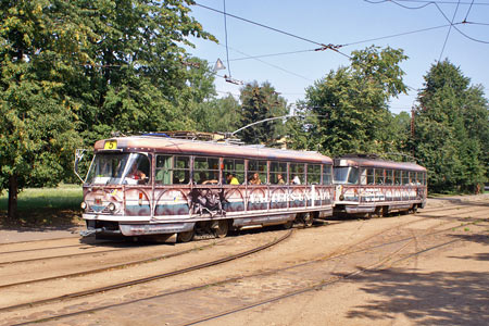 Riga Trams - Photo: © Ian Boyle, August 13th 2007 - Simplon Postcards - www.simplonpc.co.uk