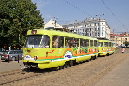 Riga Trams - Photo: © Ian Boyle, August 13th 2007 - Simplon Postcards - www.simplonpc.co.uk