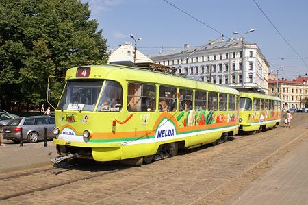 Riga Trams - Photo: © Ian Boyle, August 13th 2007 - Simplon Postcards - www.simplonpc.co.uk