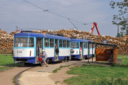 Riga Trams - Photo: © Ian Boyle, August 13th 2007 - Simplon Postcards - www.simplonpc.co.uk