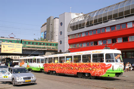 Riga Trams - Photo: © Ian Boyle, August 13th 2007 - Simplon Postcards - www.simplonpc.co.uk